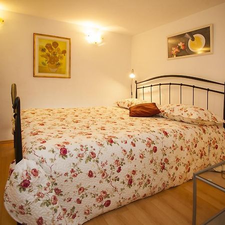 Kamenita Apartment Split Bagian luar foto