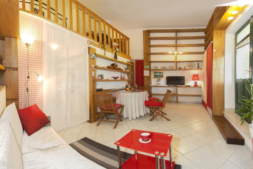 Kamenita Apartment Split Bagian luar foto